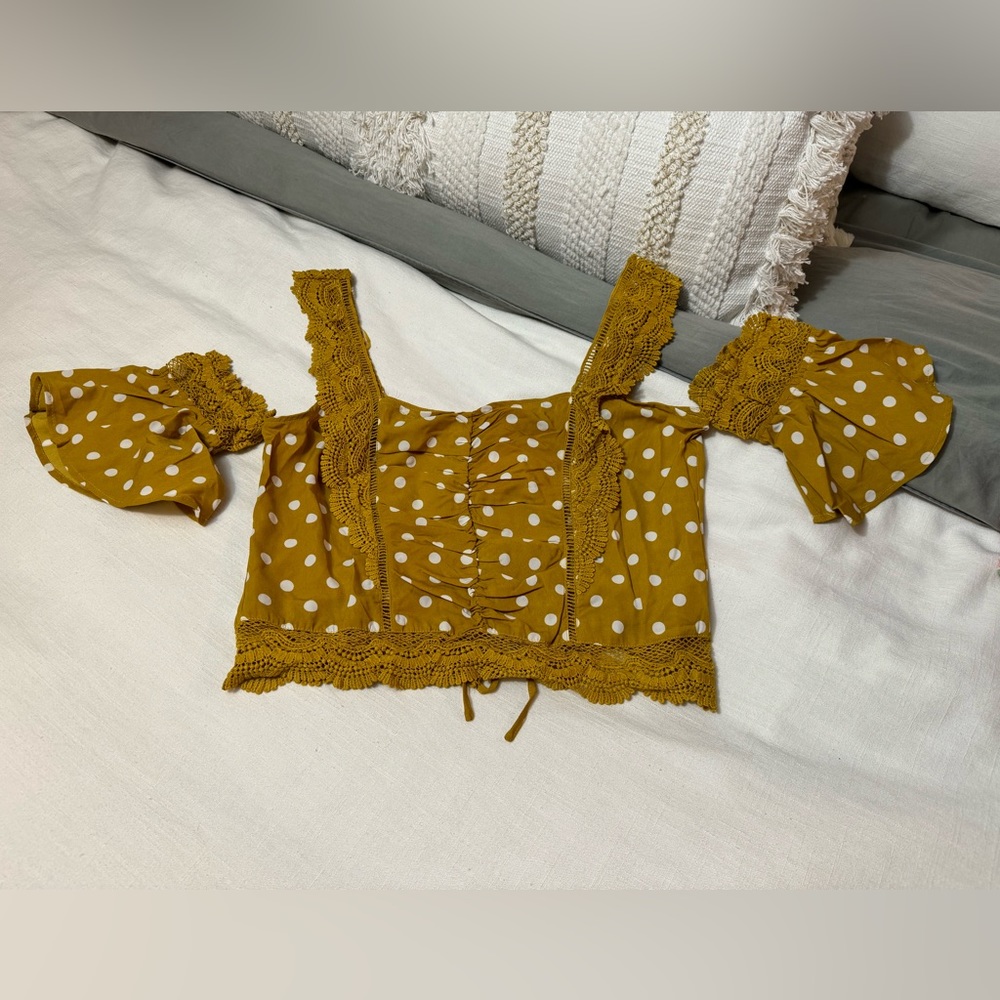 Lulumari | Summer Crop Sleeveless Blouse | Large